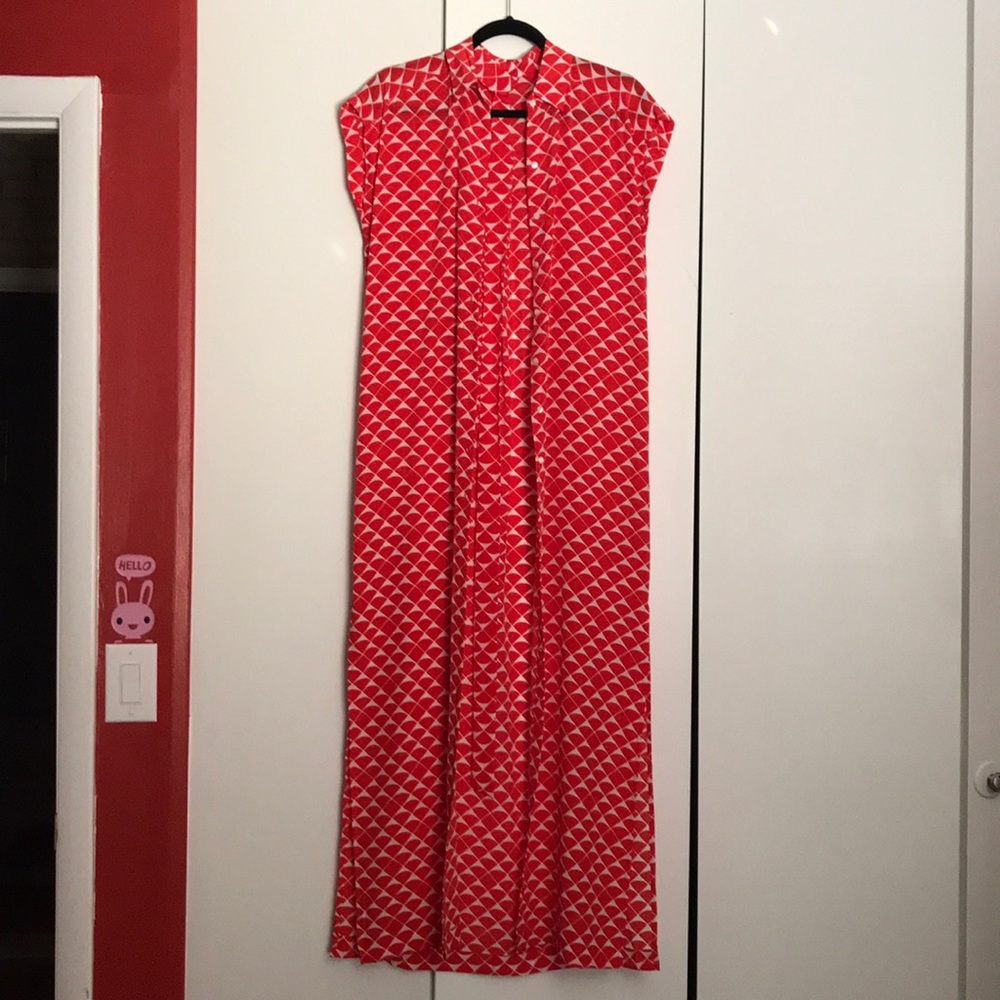 Club Monaco red maxi dress 100% soie in size 2